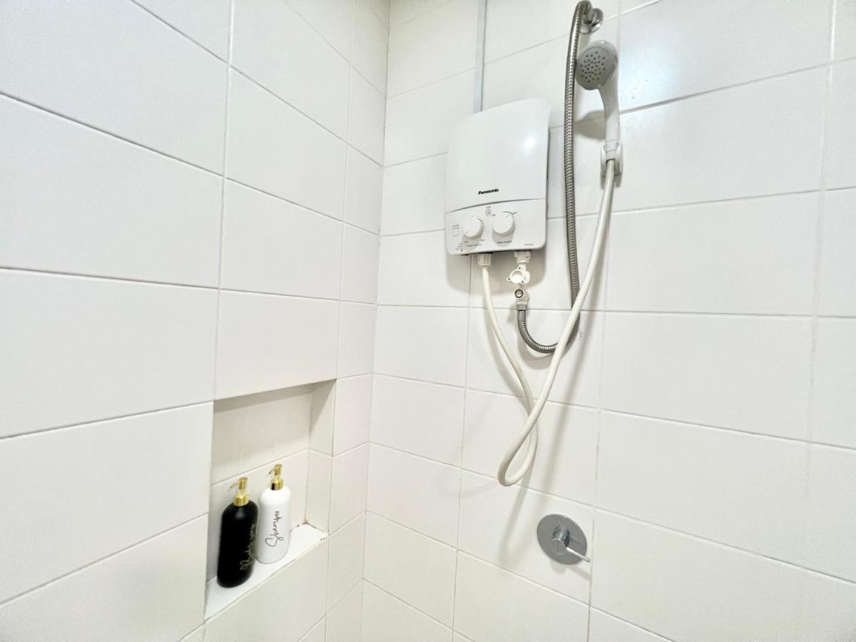 V 1-5pax Cozy Trefoil Setia Alam 2 Queen Bed Apartment Shah Alam